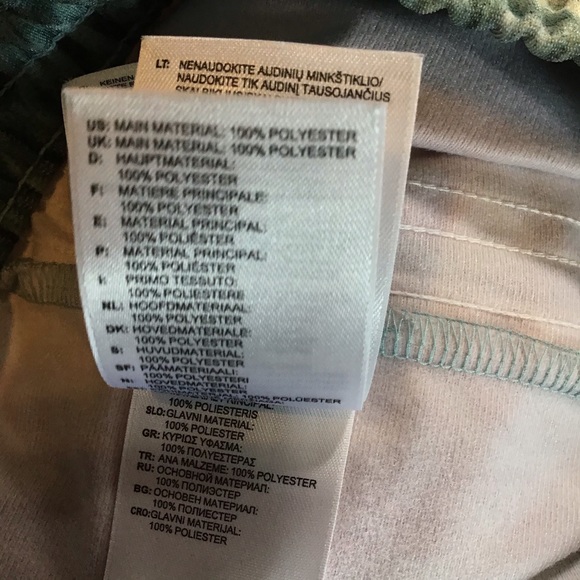 ADIDAS | Farm Menire Top & Shorts Set - Picture 8 of 10